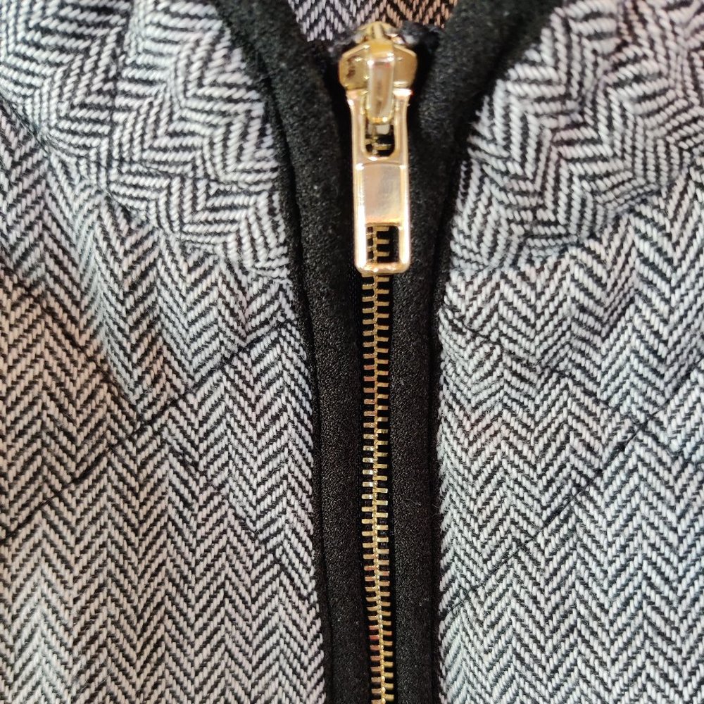 41 Hawthorn Vest - Picture 4 of 9